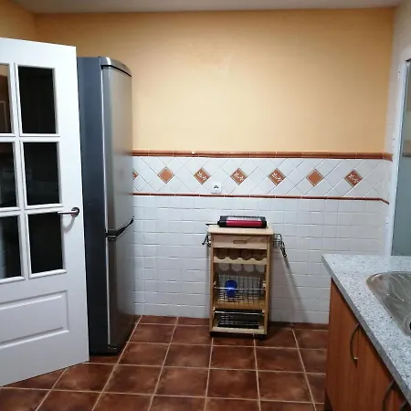 Center Paseo Apartment: Renovated With Double Garage Apartment *