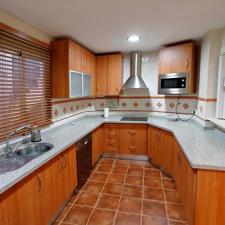 Apartment Center Paseo Apartment: Renovated With Double Garage