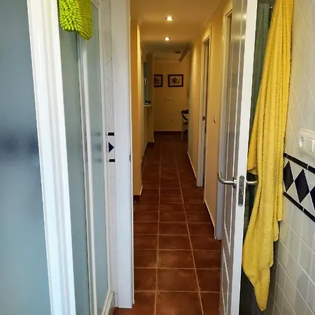 Center Paseo Apartment: Renovated With Double Garage Apartment *
